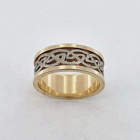 9ct Yellow & White Gold Engraved Ring