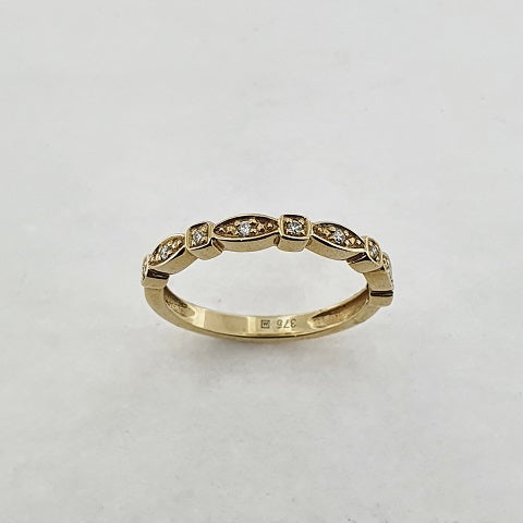Diamond 9ct Yellow Gold Ring