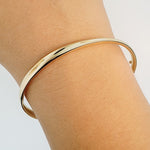 9ct Yellow Gold Hinged Bangle