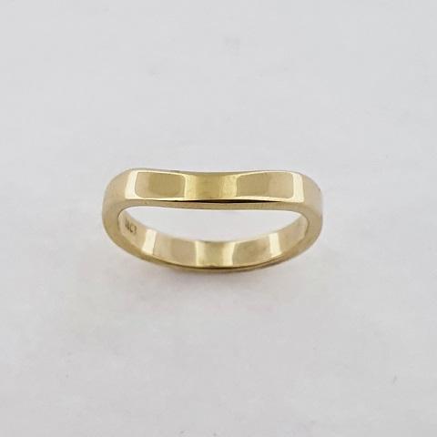 9ct Yellow Gold Curved Wedding Band