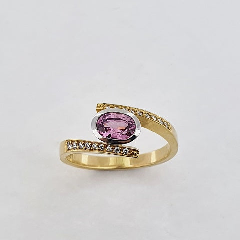 Purple Sapphire & Diamond 18ct Gold Ring