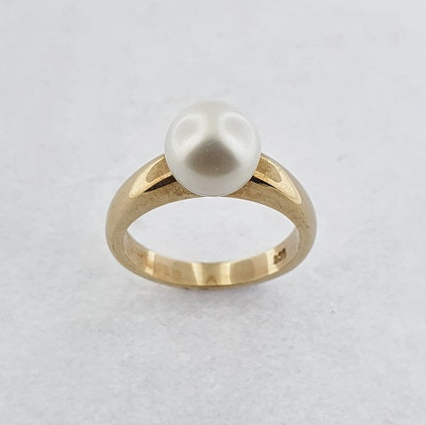 Freshwater Pearl 9ct Gold Ring