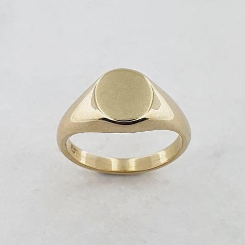 9ct Yellow Gold Oval Signet Ring