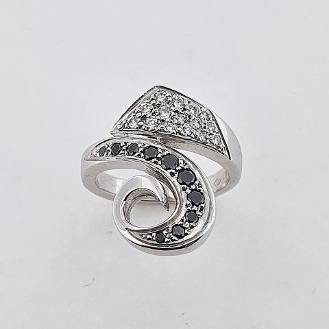 Black & White Diamond 18ct Gold Koru Ring