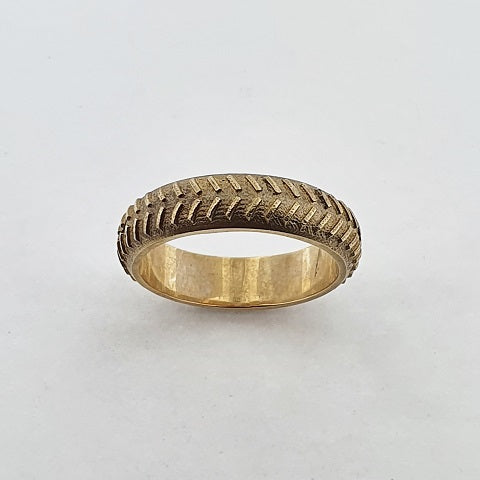 9ct Yellow Gold Ring