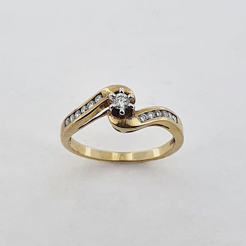 Diamond 9ct Gold Solitaire Ring