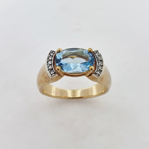 Aquamarine & Diamond 9ct Gold Ring